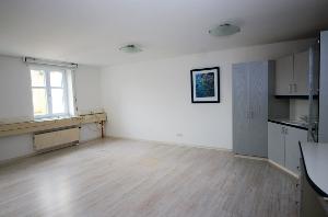 Behandlungszimmer.jpg