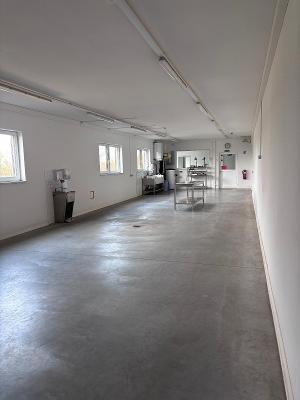 Halle_Produktionsraum 2.jpg